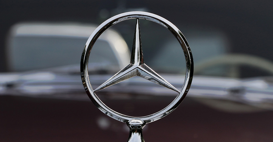 Mercedes embléma