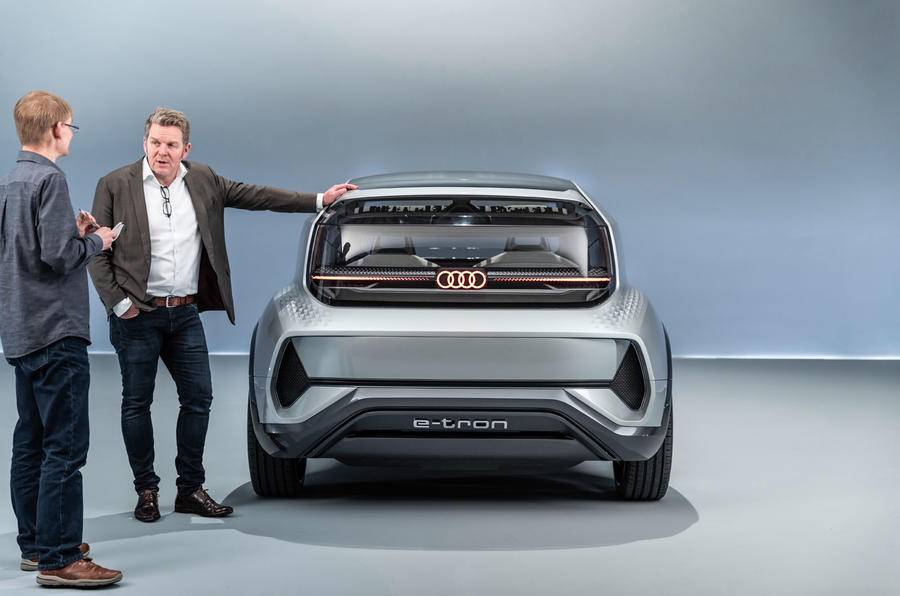 Audi AI:ME koncepció hátuljának részletezése