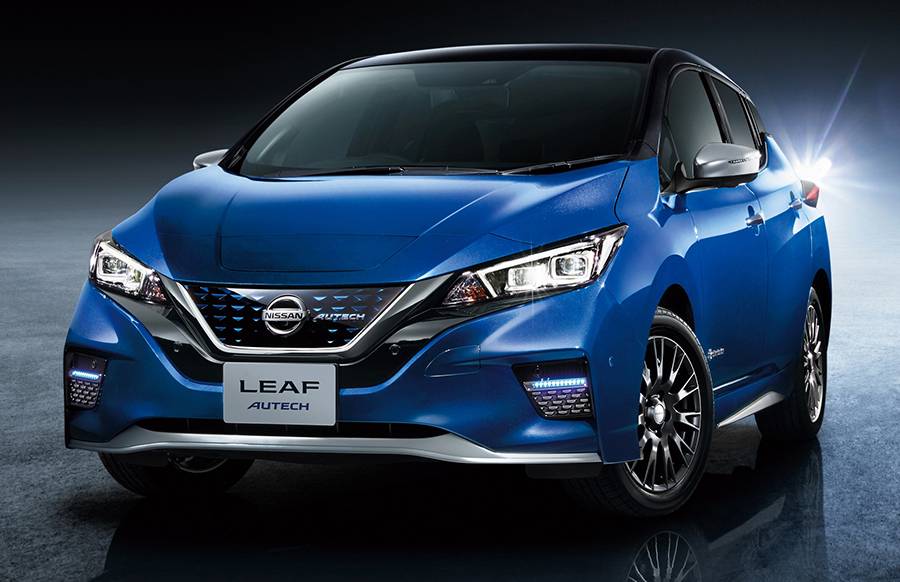 A Nissan Leaf Autech Edition elölről fotózva